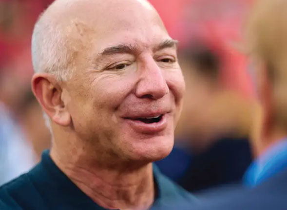 Jeff Bezos: Mastermind of Amazon and Pioneer of Digital Innovation